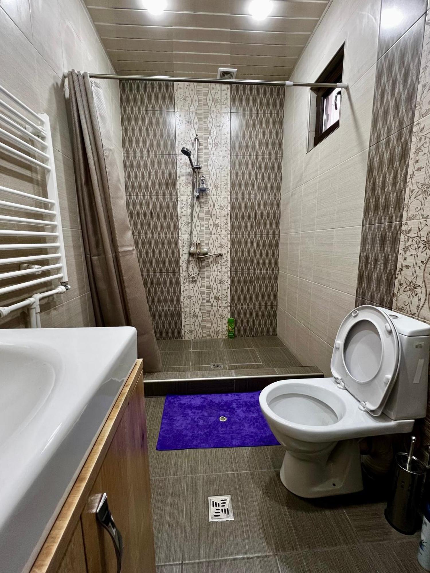 New , Comfortable 3 Bedroom House Erywań Zewnętrze zdjęcie